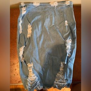 Fashion Nova Distressed Skirt
